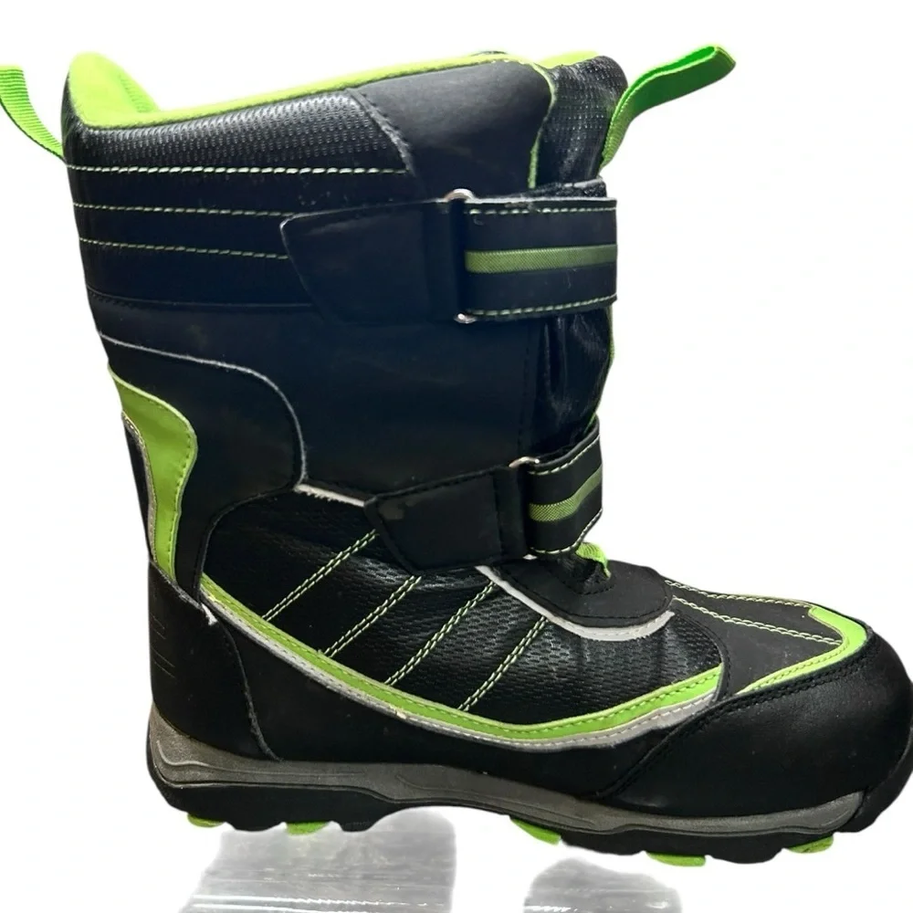 Totes “Seth” Style | PO# 210041508 Men’s Size 6 (fits Women’s 8.5) green black